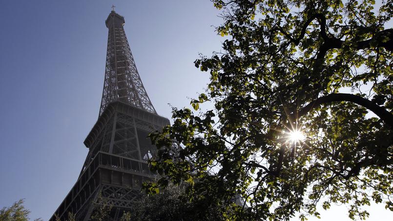 You are currently viewing Le Figaro : « La Tour Eiffel condamnée pour avoir exposé ses salariés au plomb »